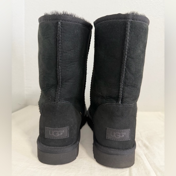 Ugg Classic Short ll chestnut boots black size 10 - Picture 5 of 9